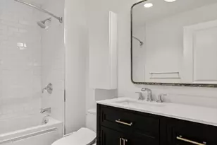 16 Miner St, Boston, MA 02115 - Photo 9