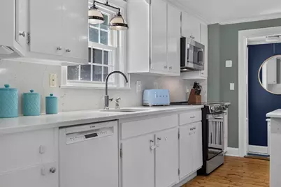 35 Craig Street, Milton, MA 02186 - Photo 11