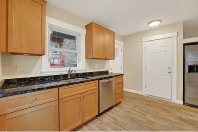 25 Main St #Apt 6, Somerville, MA 02145 - Photo 15