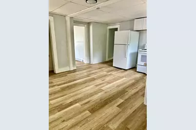 34 Worcester Rd #3, Charlton, MA 01507 - Photo 3