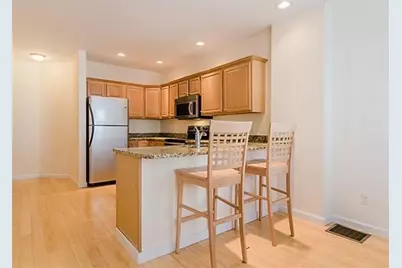 137 W 9th St #1, Boston, MA 02127 - Photo 3