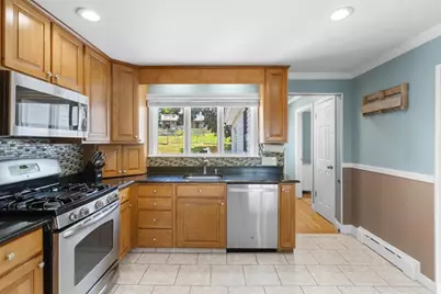 253 Suffolk Ave, Revere, MA 02151 - Photo 5