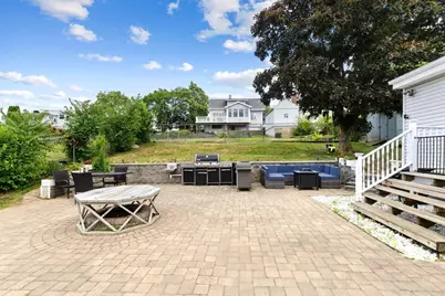 253 Suffolk Ave, Revere, MA 02151 - Photo 23