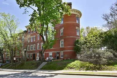 8 Colbourne Cres #3, Brookline, MA 02445 - Photo 39