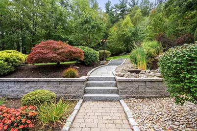 253 Cranbrook Dr, Holden, MA 01520 - Photo 9