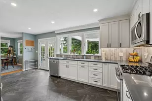136 Weld St, Boston, MA 02132 - Photo 7