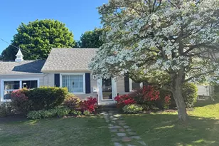 12 Hannah Dr, Warwick, RI 02888 - Photo 3