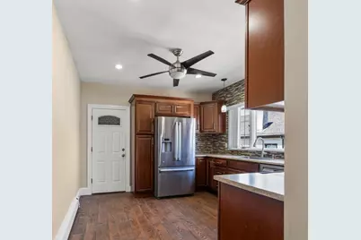 10 Orange St, Chelsea, MA 02150 - Photo 11