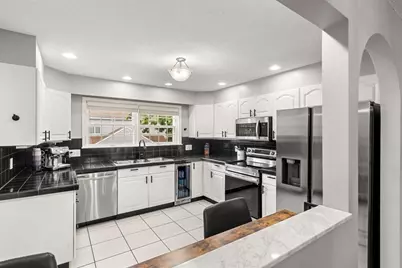 4 Countryside Ln #4, Salem, MA 01970 - Photo 5