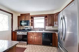 57 Bither St, Springfield, MA 01118 - Photo 13