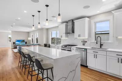 170 Bradford St #3, Everett, MA 02149 - Photo 3