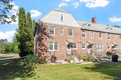 18 Bates St #E, Devens, MA 01434 - Photo 3