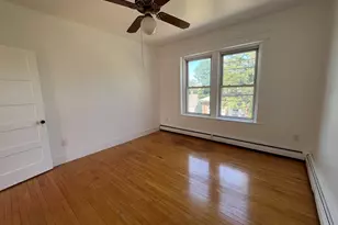 29 Irving St, Worcester, MA 01609 - Photo 9