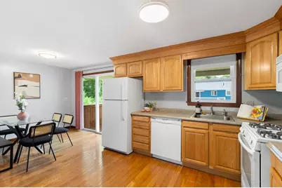 22 Susan Ave, Burlington, MA 01803 - Photo 11