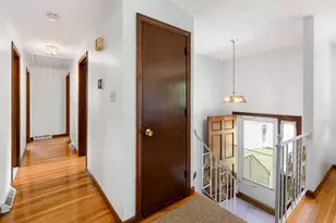 22 Susan Ave, Burlington, MA 01803 - Photo 5