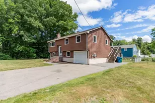 22 Susan Ave, Burlington, MA 01803 - Photo 3