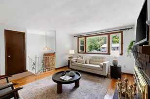 22 Susan Ave, Burlington, MA 01803 - Photo 9