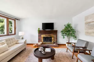 22 Susan Ave, Burlington, MA 01803 - Photo 7
