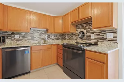 80 A Washington Park Drive #1, Andover, MA 01810 - Photo 9