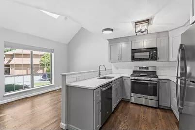 48 Perkins Ct #48, Haverhill, MA 01832 - Photo 3