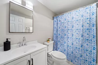 30 Revere Beach Pkwy #114, Medford, MA 02155 - Photo 15
