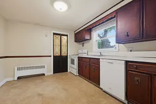 10 Magnolia Terrace, Stoneham, MA 02180 - Photo 19