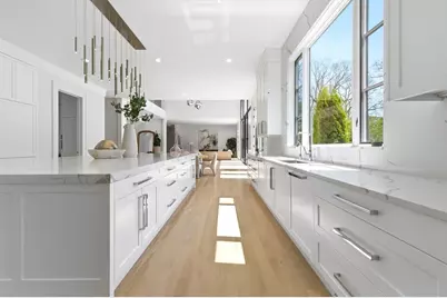 33 Sears Rd, Brookline, MA 02445 - Photo 13
