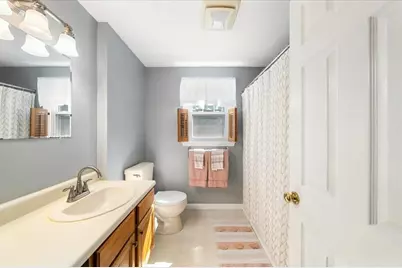 22 Canterbury St, Billerica, MA 01821 - Photo 11