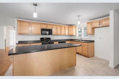 24 Royal Ave #24, Dracut, MA 01826 - Photo 7