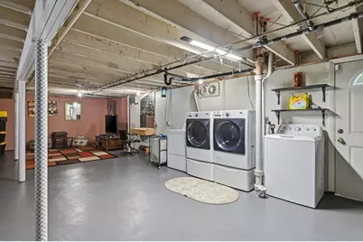 64 Senator St, Springfield, MA 01129 - Photo 25