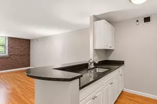 42 8th St, Boston, MA 02129 - Photo 5