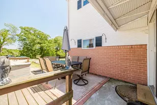 706 Gifford Rd, Westport, MA 02790 - Photo 11