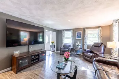 148 South St, Reading, MA 01867 - Photo 9