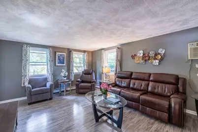 148 South St, Reading, MA 01867 - Photo 11