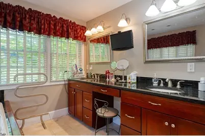 8 Shady Lane Dr, Burlington, MA 01803 - Photo 23