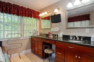 8 Shady Ln Dr, Burlington, MA 01803 - Photo 23