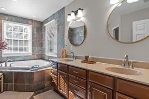 394 Mohawk Rd, Raynham, MA 02767 - Photo 29