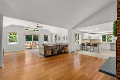 6 Hampton Court, Lynnfield, MA 01940 - Photo 13