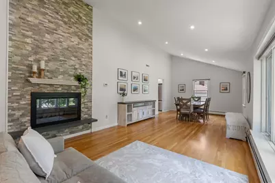6 Hampton Court, Lynnfield, MA 01940 - Photo 3