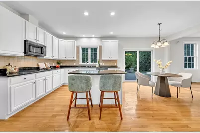 37 Aspen Ave, Grafton, MA 01560 - Photo 3