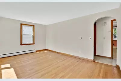 267 Connecticut Ave, Springfield, MA 01104 - Photo 11