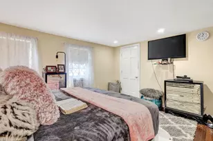143 Myrtle St, Melrose, MA 02176 - Photo 17