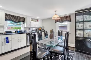 143 Myrtle St, Melrose, MA 02176 - Photo 9