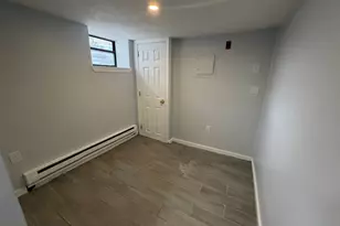 31 Chelsea St, Boston, MA 02128 - Photo 13