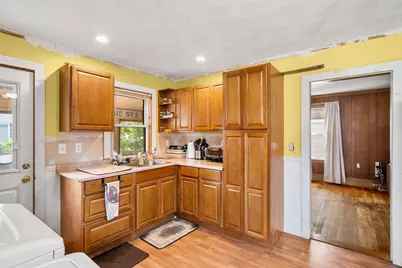 26 Beckett St, Peabody, MA 01960 - Photo 3