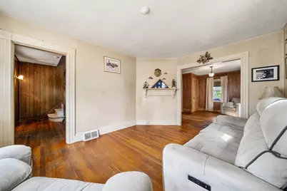 26 Beckett St, Peabody, MA 01960 - Photo 5