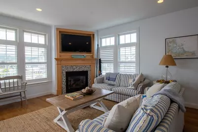 117 River St, Scituate, MA 02066 - Photo 3