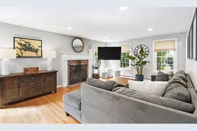 1 Castle Rd, Medway, MA 02053 - Photo 5