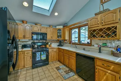 246 Manning St, Needham, MA 02492 - Photo 19
