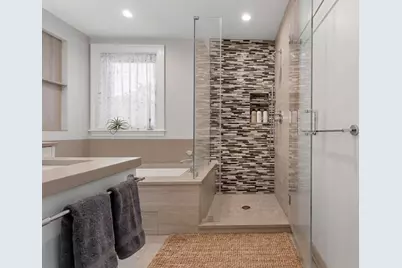 191 Davis Ave, Brookline, MA 02445 - Photo 11